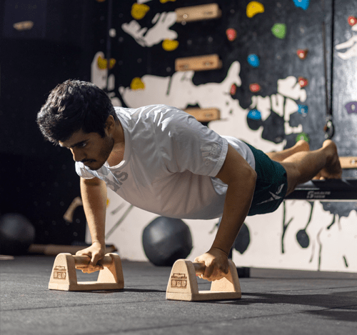 Athlete training at CaliOG